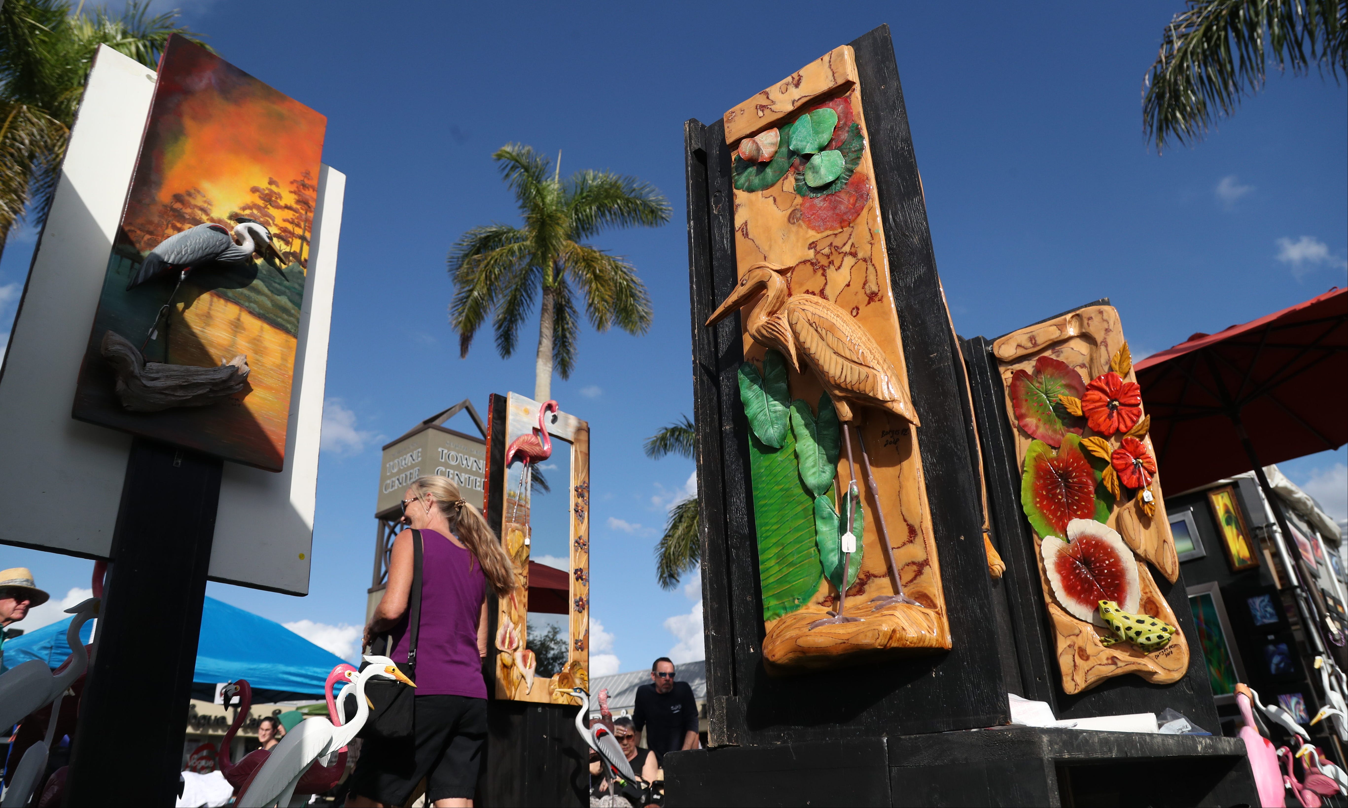 An estimated 100,000 arts and crafts and music lovers will wander among the vendor and food tents lined up along either side of Cape Coral Parkway.