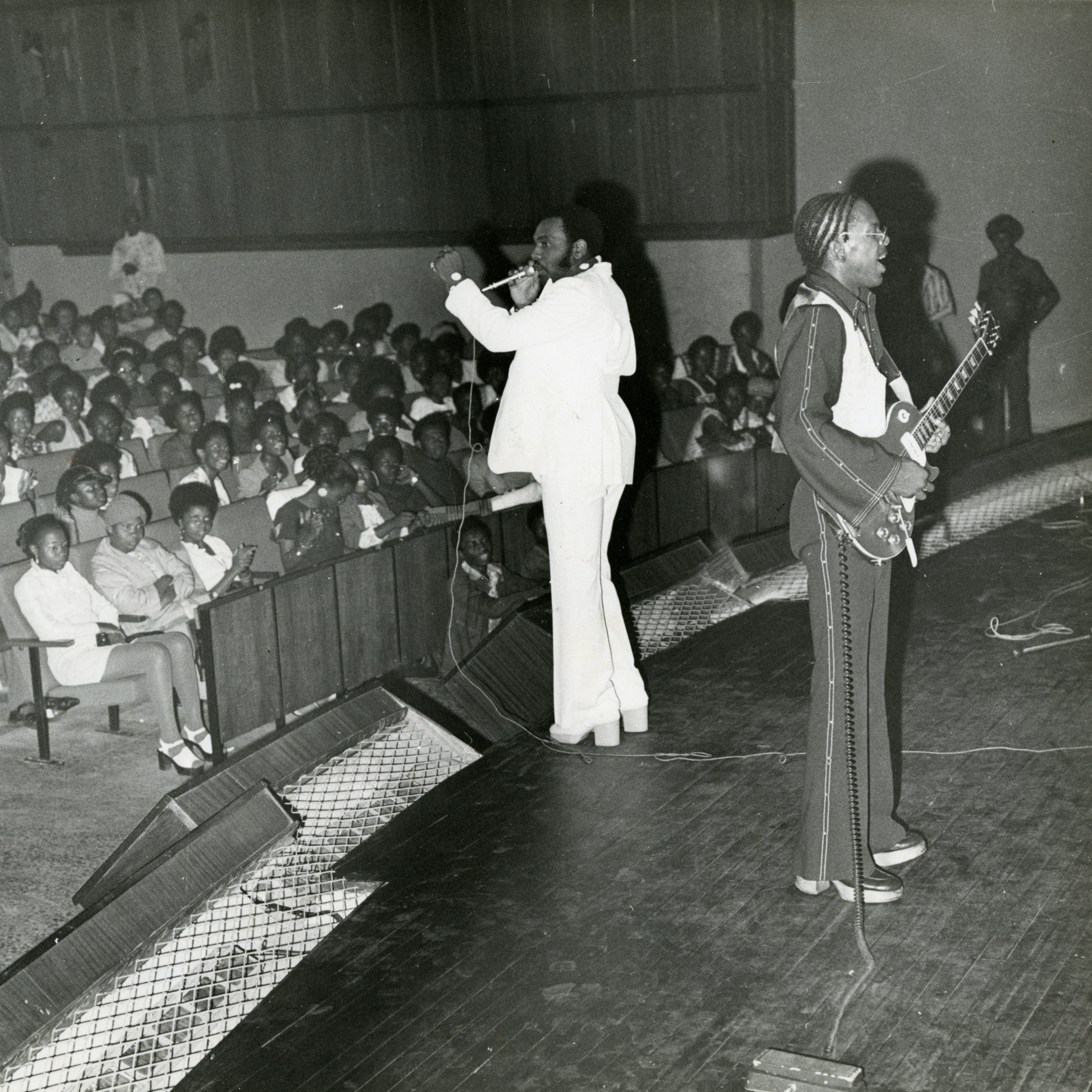 Harold Beane, with guitar, backs William Bell, circa late-'60s.