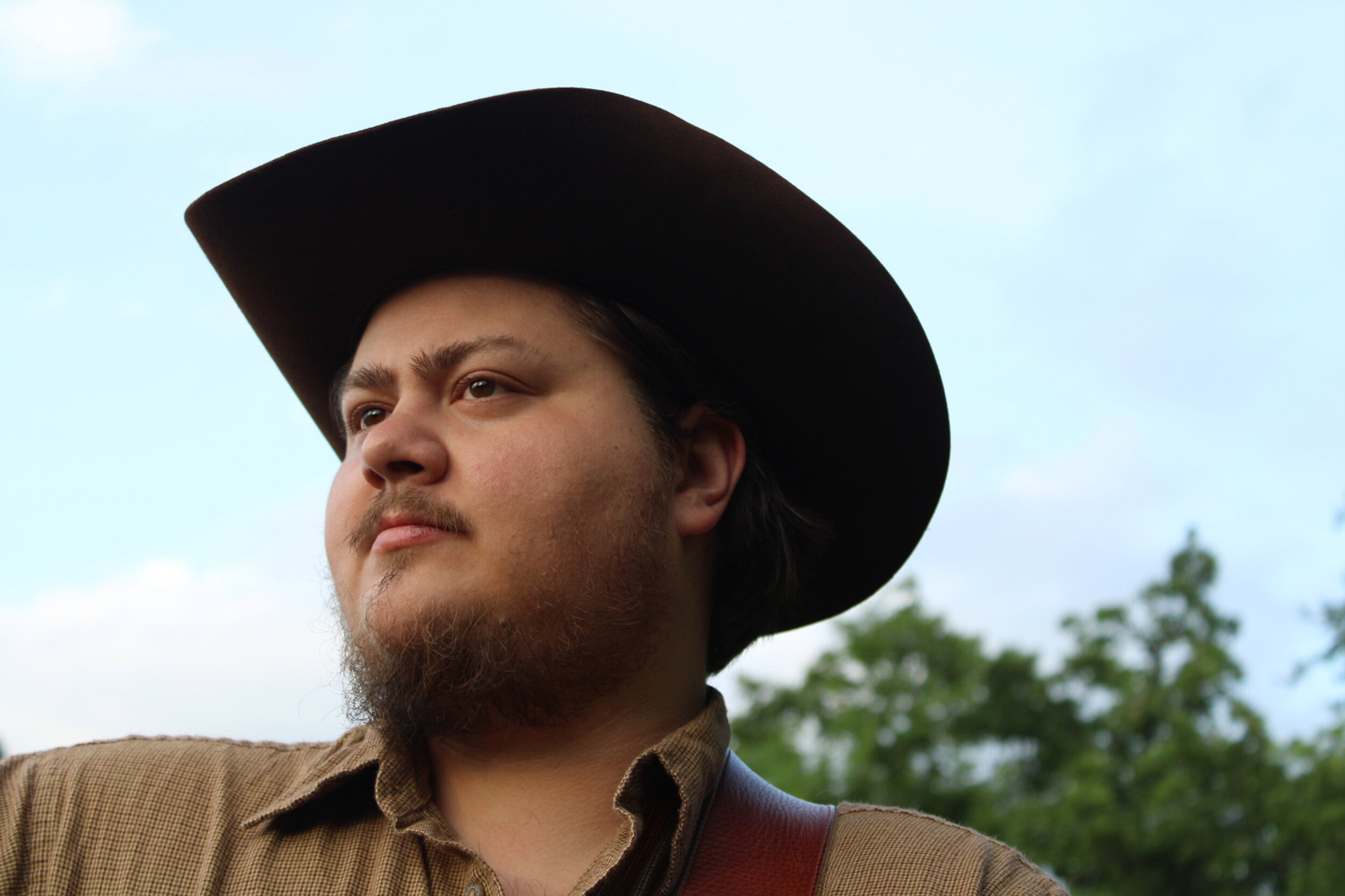 Vincent Neil Emerson Releases New Single “Road Runner” Featuring Colter Wall